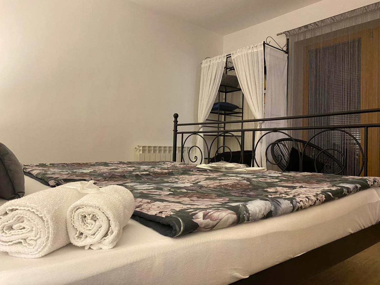 Route 68 Apartment ซาราเยโว ภายนอก รูปภาพ